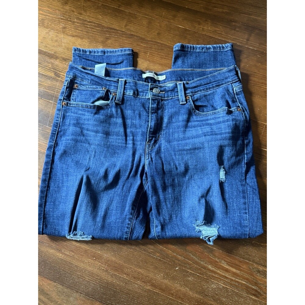 Levi Strauss Boyfriend Jeans Distressed Medium Wash Women's Size 31